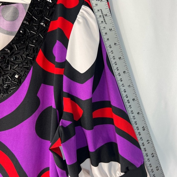 Nygard Collection XL (18-20) Abstract Print Blouse with Beaded Neckline - Picture 9 of 11